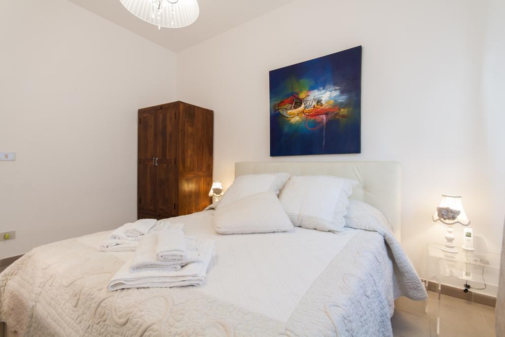 Holiday&House - Imparato Vacanze Prestige Mondello Exterior foto